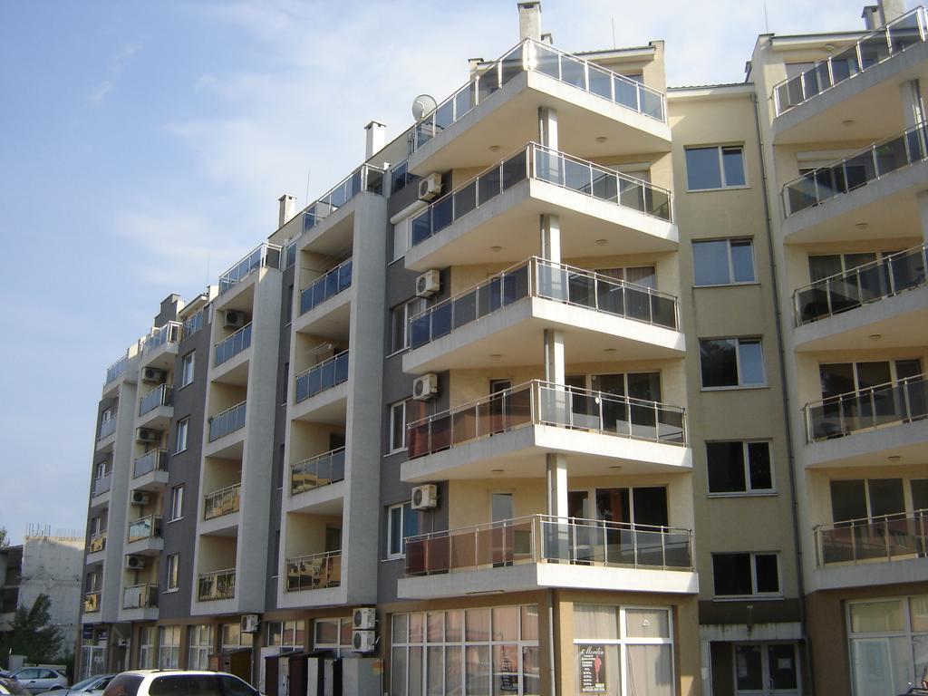 Apartment Viva Сонячний Берег Екстер'єр фото
